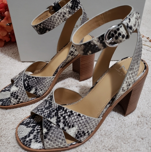Marc Fisher Sandals - Picture 6 of 8